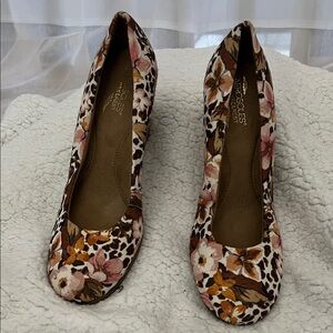Aeropostale Floral and Leopard Ballet Flats in Pink, Brown and White